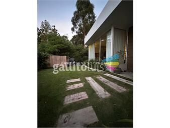 https://www.gallito.com.uy/hermosa-y-moderna-casa-de-3-dormitorios-inmuebles-25979163