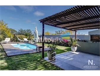 https://www.gallito.com.uy/casa-de-3-dormitorios-con-piscina-en-pinares-punta-del-est-inmuebles-25042198