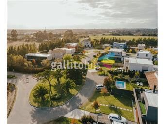 https://www.gallito.com.uy/terreno-en-los-olivos-bañados-de-carrasco-inmuebles-25004257