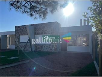 https://www.gallito.com.uy/casa-en-venta-de-2-dormitorios-c-cochera-en-canelones-inmuebles-25486703