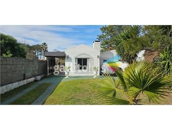 https://www.gallito.com.uy/venta-casa-de-tres-dormitorios-en-el-pinar-inmuebles-24418076