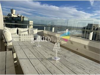 https://www.gallito.com.uy/penthouse-en-venta-de-3-dormitorios-en-torre-marina-punta-inmuebles-24668680