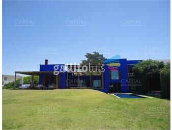 https://www.gallito.com.uy/casa-frente-al-mar-en-la-barra-con-siete-dormitorios-inmuebles-22335845