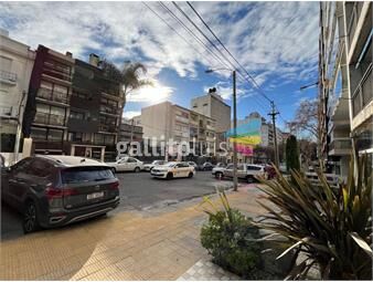 https://www.gallito.com.uy/venta-apto-pocitos-3-dorm-servicio-completo-terraza-gge-inmuebles-25338028