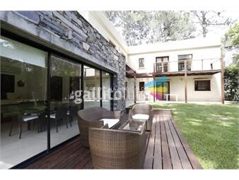 https://www.gallito.com.uy/casa-en-venta-dentro-del-complejo-solanas-inmuebles-19933292