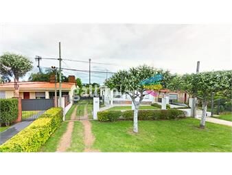 https://www.gallito.com.uy/venta-de-casa-en-carrasco-3-casas-6-dormitorios-3-baños-inmuebles-25928188