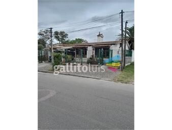 https://www.gallito.com.uy/venta-casa-4-dormitorios-3-baños-con-piscina-en-parque-del-inmuebles-26007837