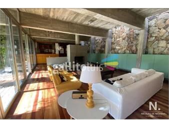 https://www.gallito.com.uy/casa-en-venta-de-4-suites-en-punta-del-este-inmuebles-24738097