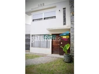 https://www.gallito.com.uy/casa-en-venta-de-3-dormitorios-c-cochera-en-solymar-inmuebles-25330444