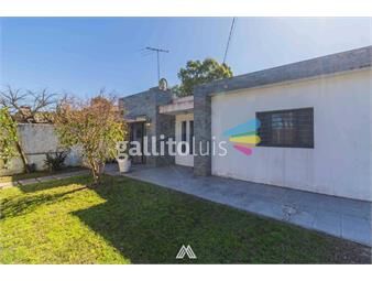 https://www.gallito.com.uy/venta-casa-en-lagomar-3d-2b-con-fondo-al-lago-inmuebles-26026955