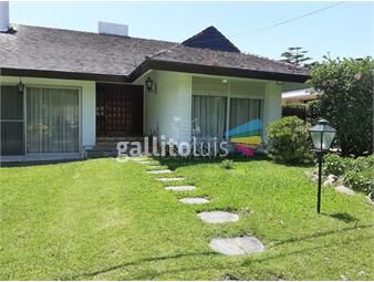 https://www.gallito.com.uy/casa-muy-linda-de-3-dormitorios-en-playa-mansa-consulte-inmuebles-26029673