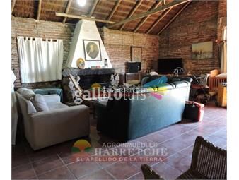 https://www.gallito.com.uy/chacra-8has-en-cuatro-piedras-casa-principal-garaje-casa-inmuebles-22126671