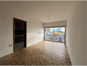 https://www.gallito.com.uy/alquiler-1-dormitorio-y-medio-en-centro-piso-alto-y-panor-inmuebles-25795622