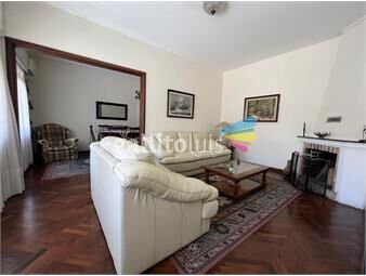 https://www.gallito.com.uy/venta-de-casa-de-3-dormitorios-y-2-gjes-en-punta-carretas-inmuebles-26016005