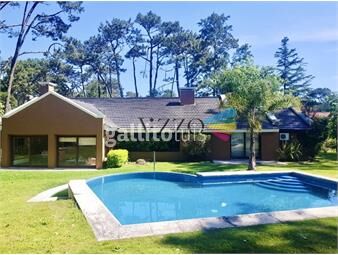 https://www.gallito.com.uy/excelente-casa-de-4-dormitorios-piscina-y-parrillero-en-sa-inmuebles-25588112