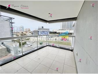 https://www.gallito.com.uy/venta-de-apartamento-de-2-dormitorios-y-medio-edificio-torr-inmuebles-22784929