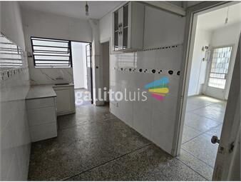 https://www.gallito.com.uy/planta-baja-sin-gastos-comunes-con-gran-patio-a-pasos-de-inmuebles-26052399