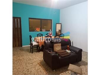 https://www.gallito.com.uy/venta-de-2-casas-en-un-padron-en-la-comercial-inmuebles-25083044