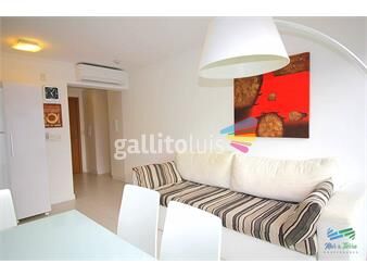 https://www.gallito.com.uy/en-venta-apartamento-de-1-dormitorio-en-torre-con-muy-bueno-inmuebles-22538004