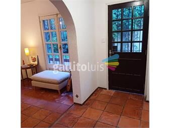 https://www.gallito.com.uy/apartamento-reciclado-de-dos-dormitorios-y-patio-en-barrio-inmuebles-26059176