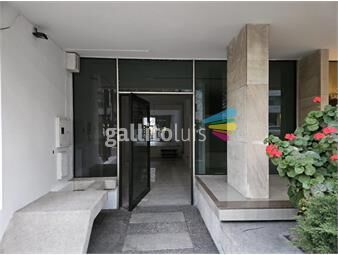 https://www.gallito.com.uy/sarmiento-y-bv-españa-90-m2-5-mts-de-frente-inmuebles-26062595