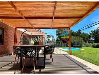 https://www.gallito.com.uy/en-venta-chalet-en-marly-punta-del-este-de-4-dormitorios-inmuebles-26062810