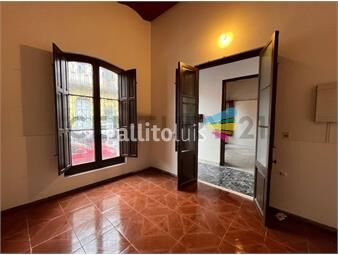 https://www.gallito.com.uy/venta-casa-3-dormitorios-en-el-centro-2-baños-y-patio-inmuebles-25952258