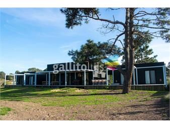 https://www.gallito.com.uy/casa-moderna-y-con-exquisito-gusto-en-laguna-escondida-inmuebles-24267862