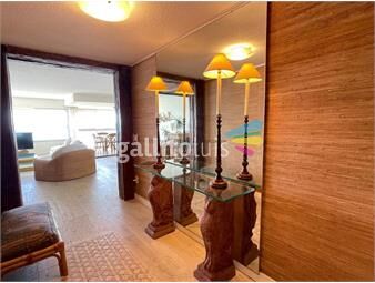 https://www.gallito.com.uy/apartamento-en-primera-linea-de-playa-mansa-inmuebles-26084972