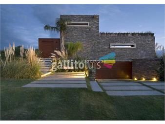 https://www.gallito.com.uy/casa-en-venta-de-3-dormitorios-en-punta-piedras-punta-del-inmuebles-26092824