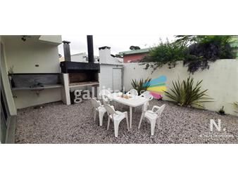 https://www.gallito.com.uy/moderna-casa-en-venta-minimalista-en-propiedad-horizontal-inmuebles-24987702