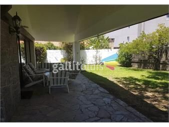 https://www.gallito.com.uy/casa-de-5-dormitorios-en-venta-en-marconi-punta-del-este-inmuebles-18367440