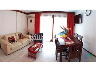 https://www.gallito.com.uy/a-pasos-apartamento-2-dormitorios-2-baños-con-garage-cerc-inmuebles-26102447