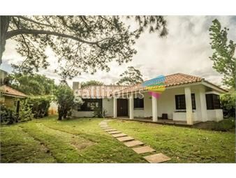 https://www.gallito.com.uy/casa-en-venta-de-3-dormitorios-en-solanas-punta-ballena-inmuebles-17891971