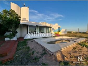 https://www.gallito.com.uy/espectacular-casa-con-linda-vista-al-mar-inmuebles-23378364