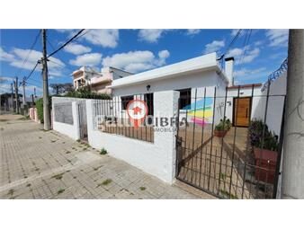 https://www.gallito.com.uy/acogedora-casa-de-2-dormitorios-en-parque-batlle-con-patio-inmuebles-26114809