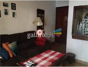 https://www.gallito.com.uy/alquiler-apartamento-2-dormitorios-al-frente-en-palermo-inmuebles-26118616