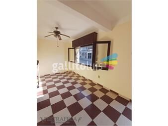 https://www.gallito.com.uy/casa-en-venta-3-dormitorios-1-baã±o-azotea-perez-castella-inmuebles-25772302