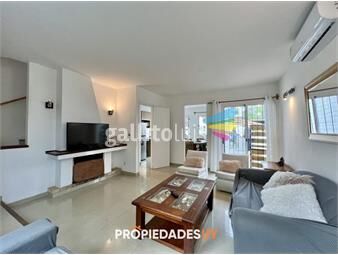 https://www.gallito.com.uy/casa-en-alquiler-anual-en-playa-mansa-inmuebles-26133304