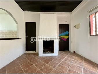 https://www.gallito.com.uy/venta-de-casa-ph-2-dorm-y-patio-perez-castellano-inmuebles-26139681