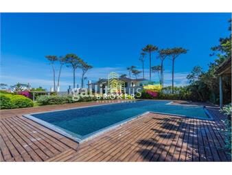 https://www.gallito.com.uy/venta-mansiã³n-frente-al-mar-en-punta-del-este-playa-mans-inmuebles-24605963