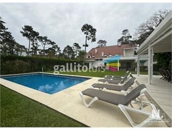 https://www.gallito.com.uy/vende-casa-de-6-dormitorios-con-piscina-en-mansa-punta-de-inmuebles-26143975