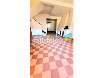 https://www.gallito.com.uy/alquiler-casa-la-blanqueada-3-dormitorios-estufa-a-leña-inmuebles-25817021