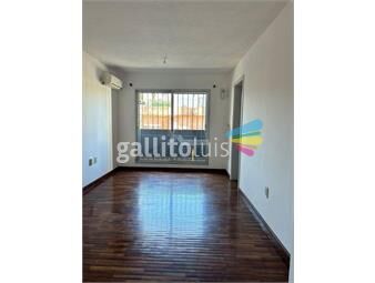 https://www.gallito.com.uy/alquiler-apartamento-1-dormitorio-al-frente-tres-cruces-mon-inmuebles-26059495