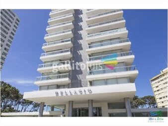 https://www.gallito.com.uy/apartamento-en-alquiler-sobre-roosevelt-con-piscina-y-servi-inmuebles-22537515