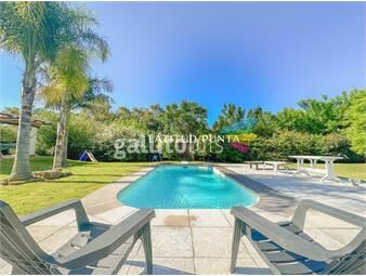 https://www.gallito.com.uy/casa-en-el-tesoro-3-dormitorios-y-piscina-inmuebles-26188187