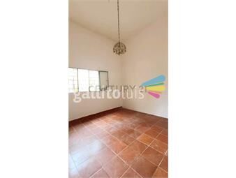 https://www.gallito.com.uy/ph-patio-exclusivo-y-altillo-proximo-a-tres-cruces-inmuebles-26204271