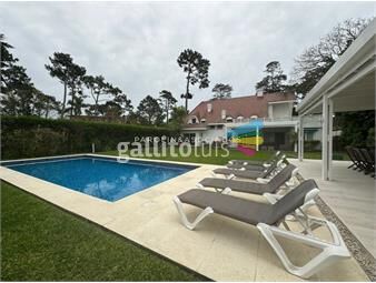 https://www.gallito.com.uy/casa-en-venta-de-6-dormitorios-en-mansa-punta-del-este-inmuebles-26208464