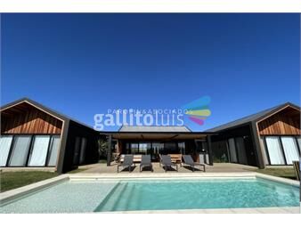 https://www.gallito.com.uy/casa-en-venta-de-4-dormitorios-en-pueblo-mio-punta-del-est-inmuebles-25820290