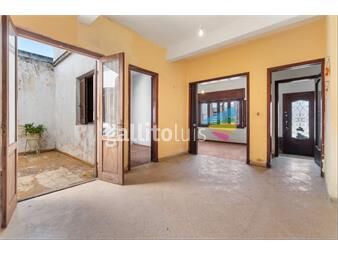 https://www.gallito.com.uy/venta-casa-3-dormitorios-en-jacinto-vera-a-reciclar-inmuebles-26242360